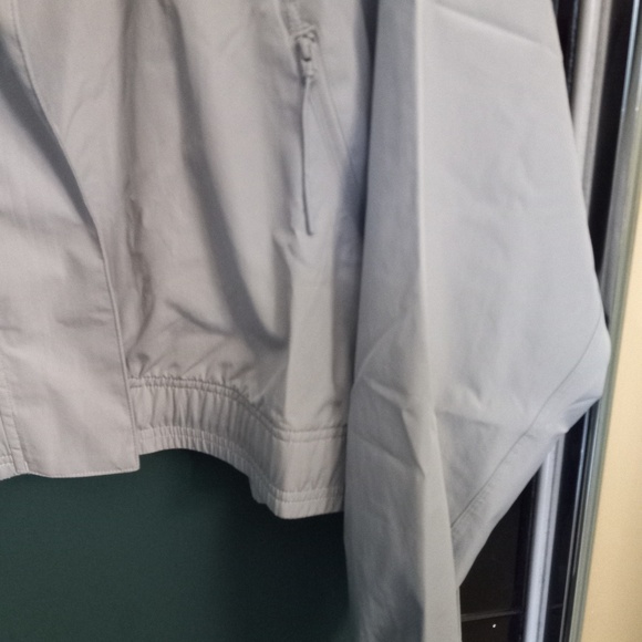 Adidas -  City Escape Jacket- Women's- SZ XL- NWT - Picture 10 of 11